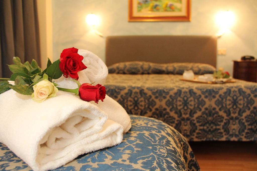 Gemini Camere E Suites Grosseto Pokoj fotografie